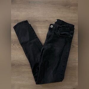 Forever 21 Woman’s Skinny Jeans